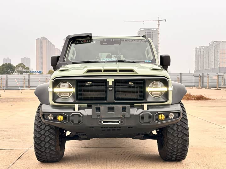 Фото 2 - Tank 300