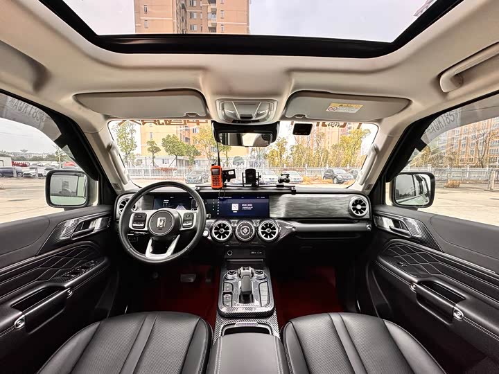 Фото 20 - Tank 300