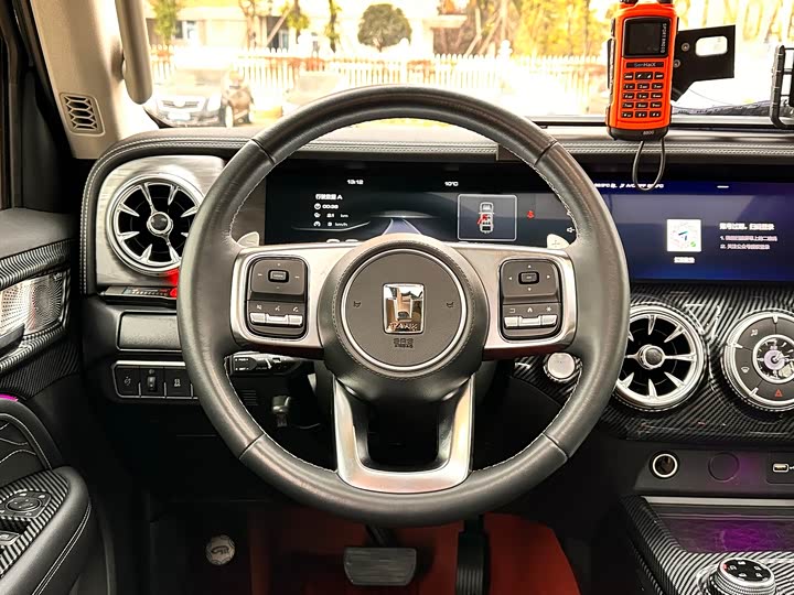 Фото 24 - Tank 300