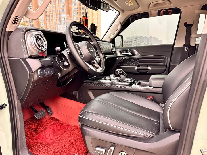 Фото 6 - Tank 300