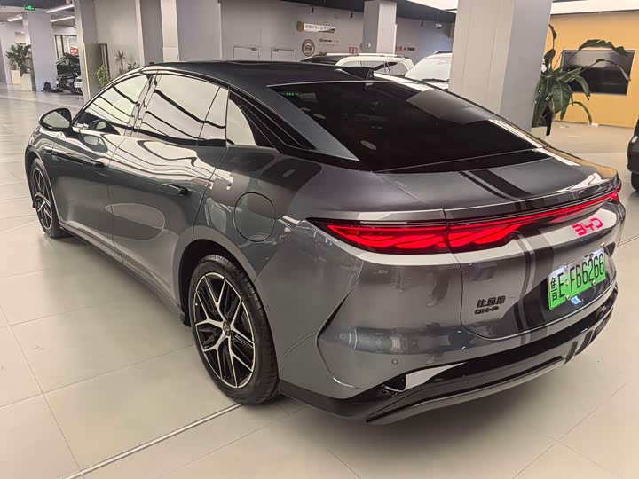 Фото 7 - BYD Han L