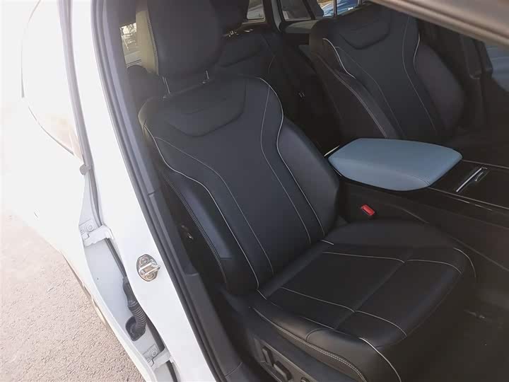 Фото 25 - Volkswagen ID.4 X