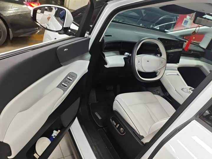 Фото 5 - XPeng X9