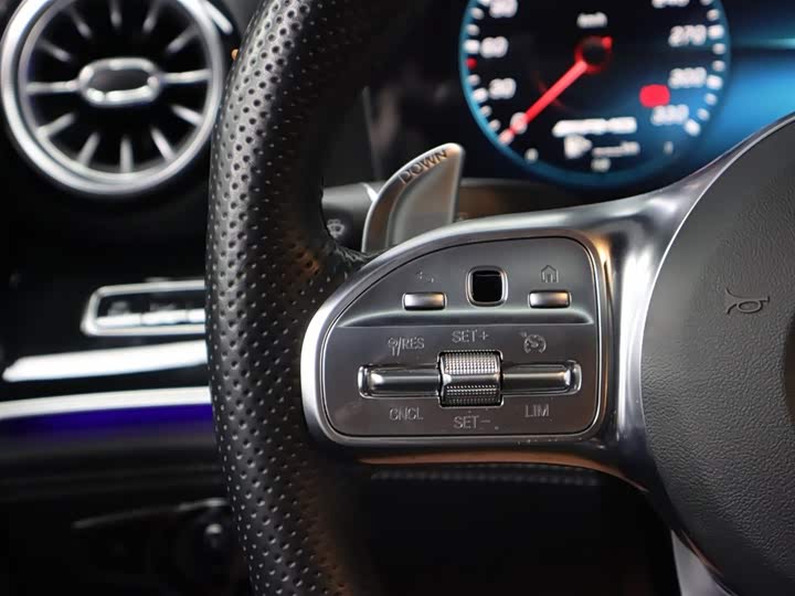 Фото 14 - Mercedes-Benz AMG GT