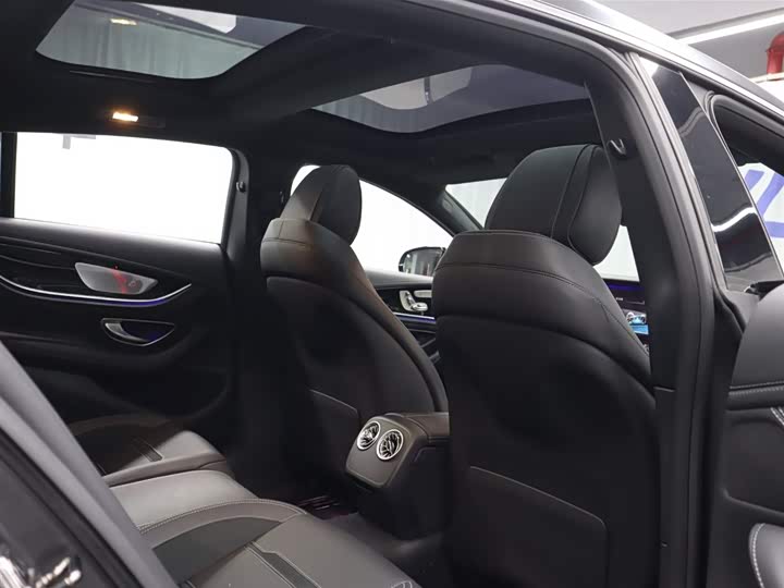 Фото 24 - Mercedes-Benz AMG GT