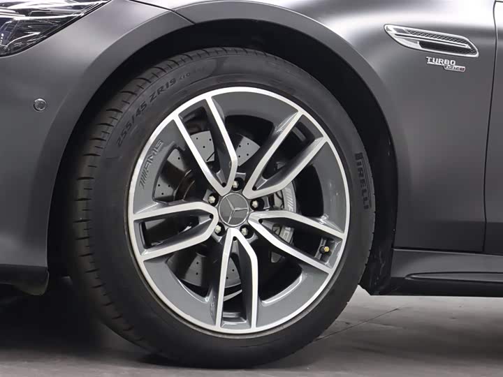 Фото 29 - Mercedes-Benz AMG GT