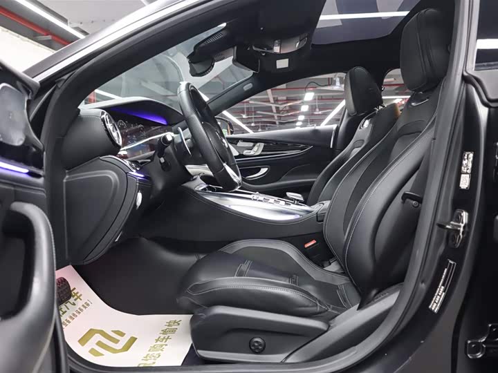 Фото 8 - Mercedes-Benz AMG GT