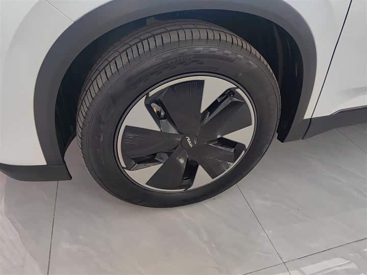 Фото 23 - Dongfeng Aeolus L7