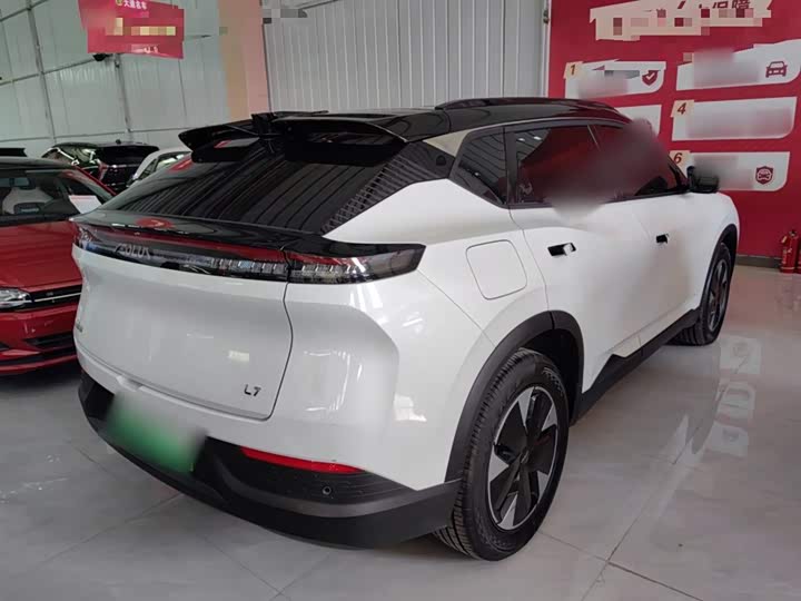 Фото 7 - Dongfeng Aeolus L7