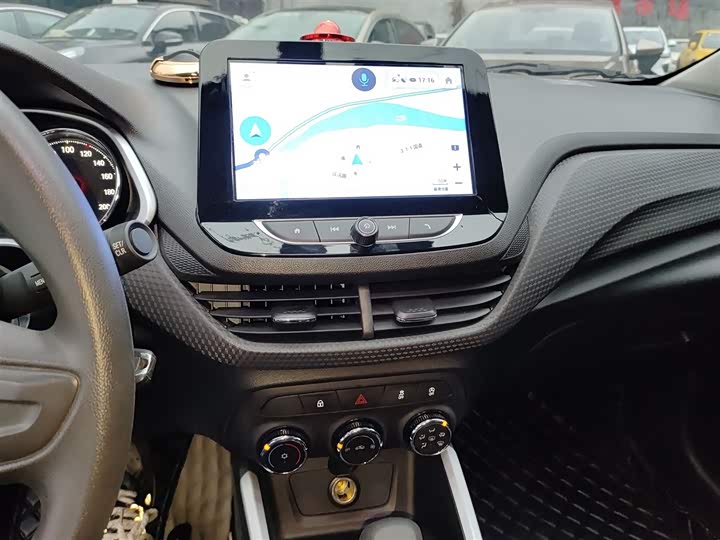 Фото 13 - Chevrolet Onix (Cavalier)