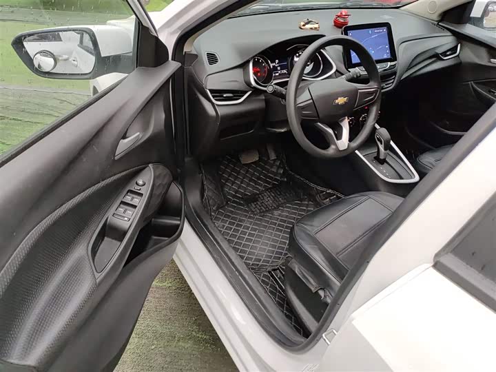 Фото 16 - Chevrolet Onix (Cavalier)