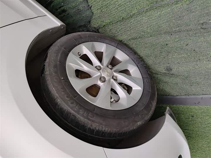 Фото 23 - Chevrolet Onix (Cavalier)