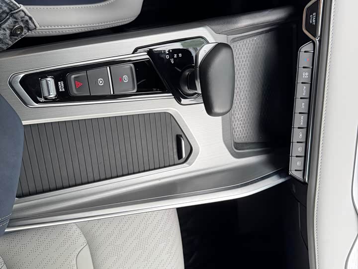 Фото 26 - Geely Preface