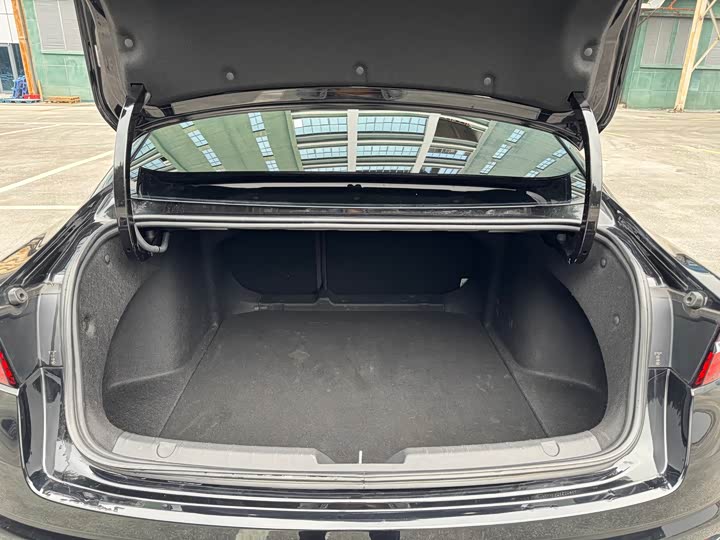 Фото 30 - Geely Preface