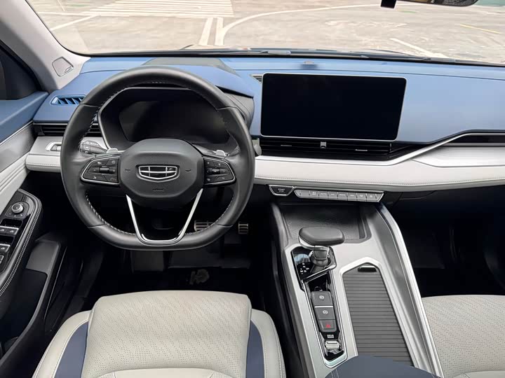 Фото 8 - Geely Preface