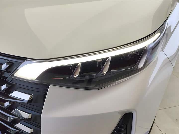 Фото 5 - GAC Trumpchi M6