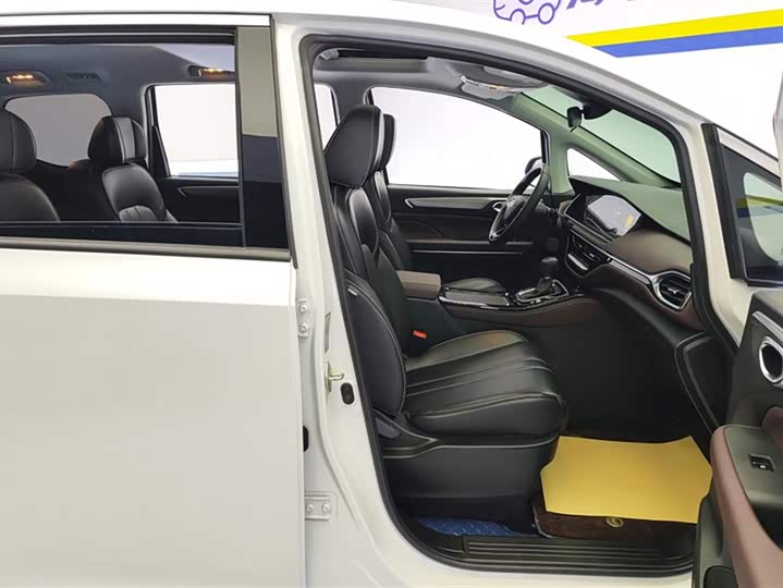 Фото 8 - GAC Trumpchi M6