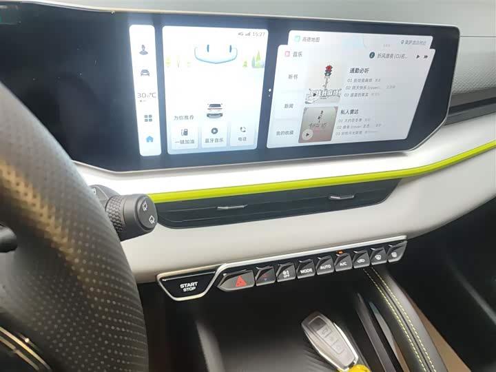 Фото 13 - Geely Coolray