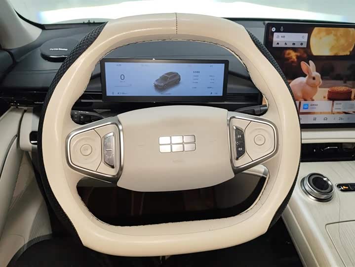 Фото 15 - Geely Galaxy E5