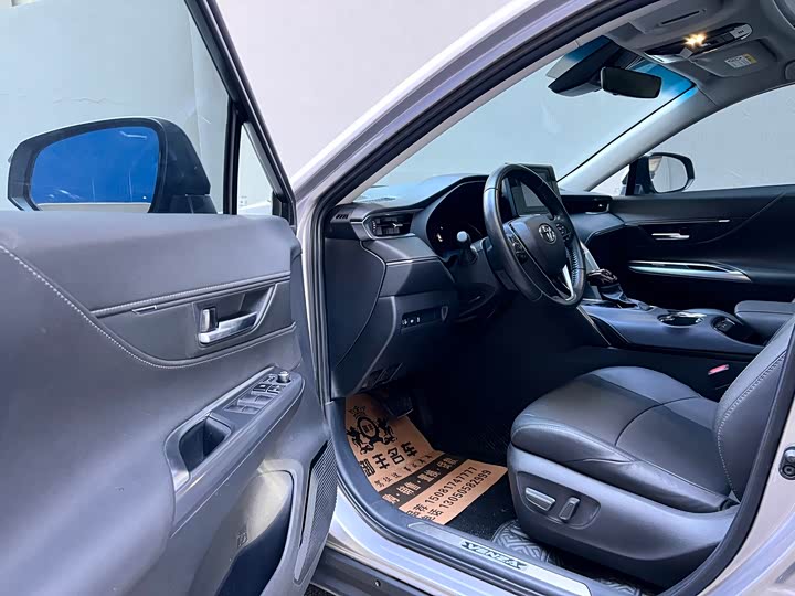 Фото 7 - Toyota Venza