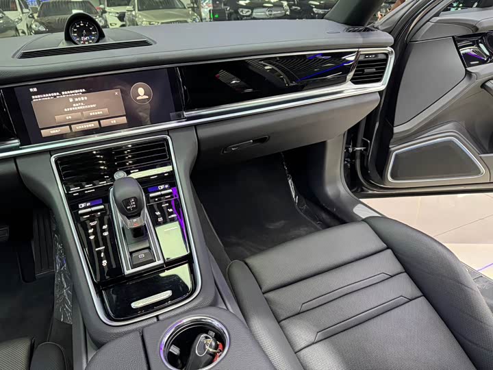 Фото 9 - Porsche Panamera