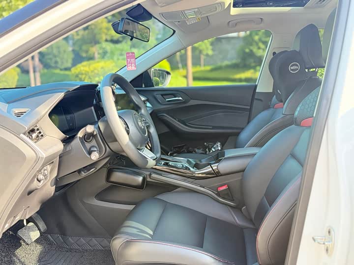 Фото 13 - MG Motor 5