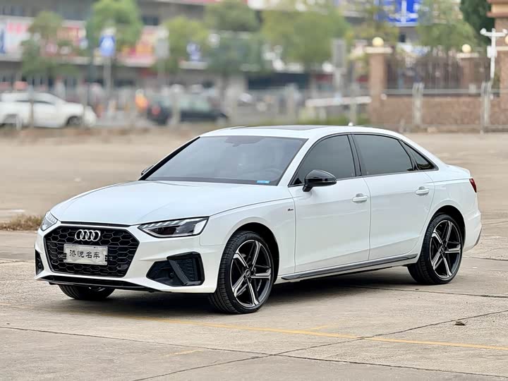 Фото 3 - Audi A4L