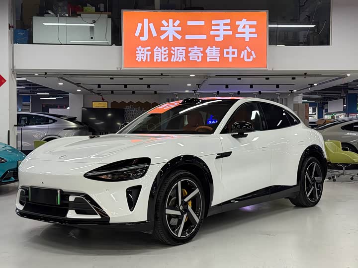 Фото 1 - Xiaomi YU7