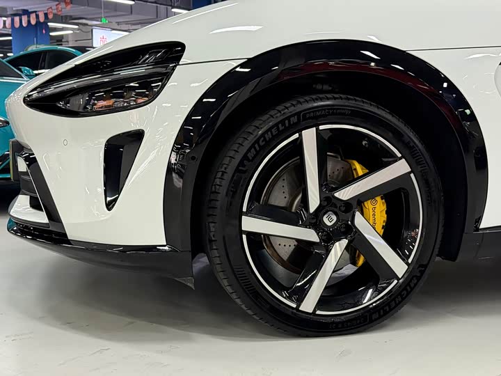 Фото 12 - Xiaomi YU7