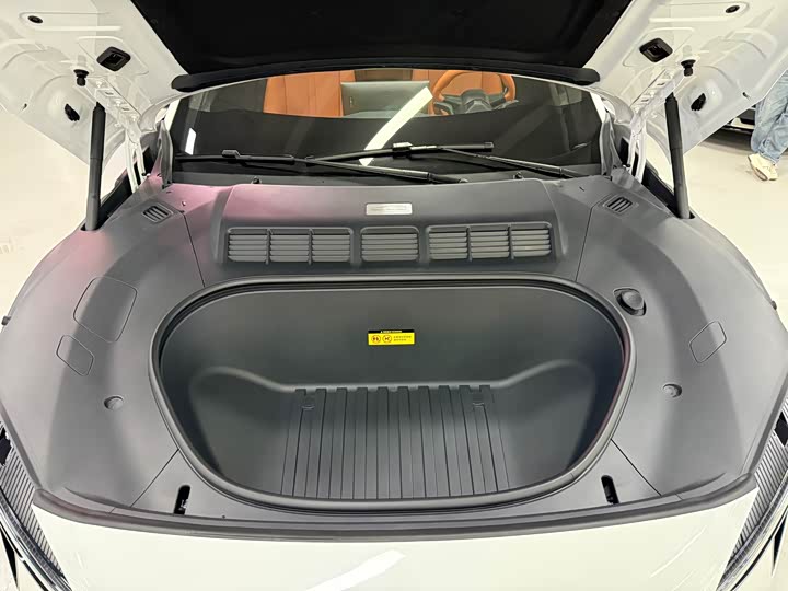 Фото 16 - Xiaomi YU7