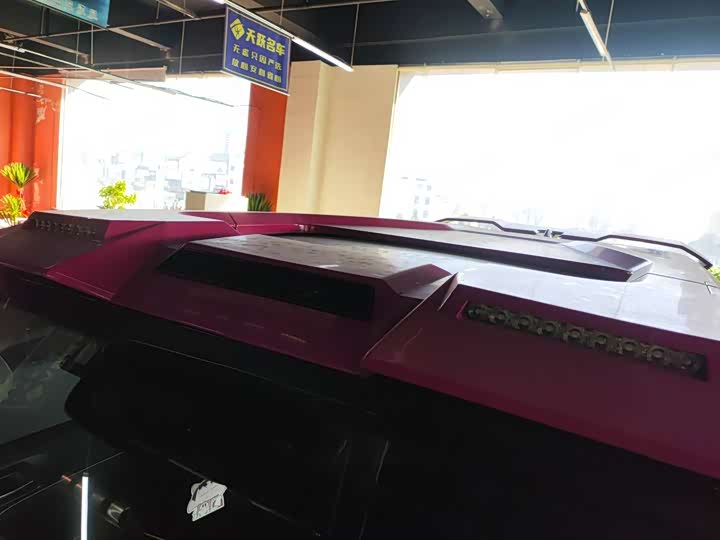 Фото 6 - Tank 300