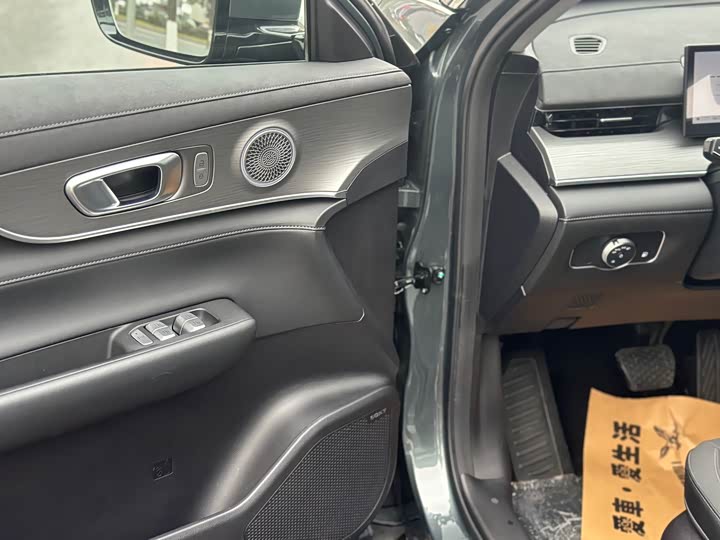 Фото 15 - Chery Fulwin T8