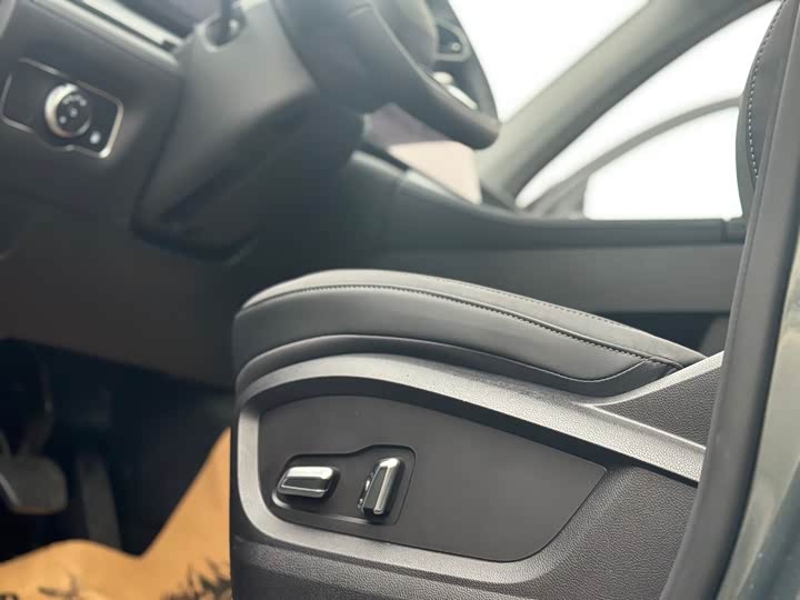 Фото 16 - Chery Fulwin T8