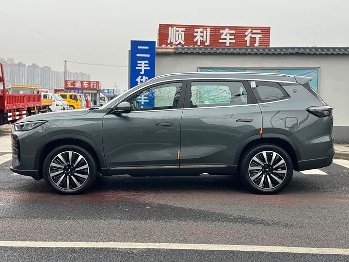 Фото 3 - Chery Fulwin T8