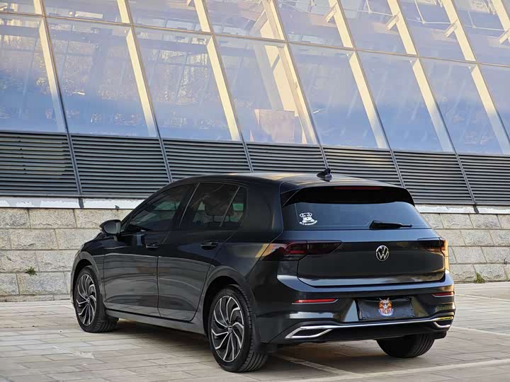 Фото 4 - Volkswagen Golf