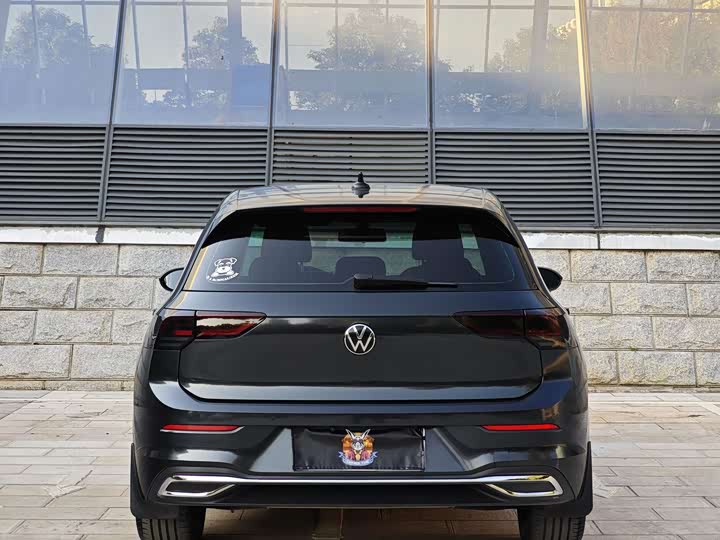 Фото 5 - Volkswagen Golf