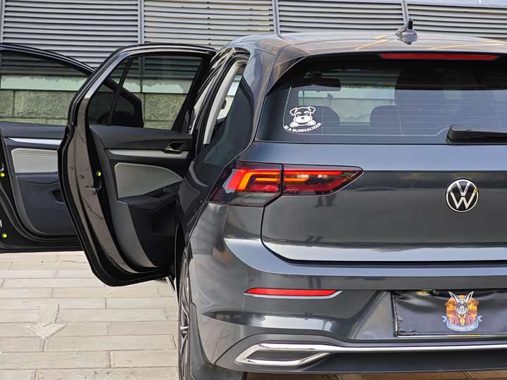 Фото 8 - Volkswagen Golf