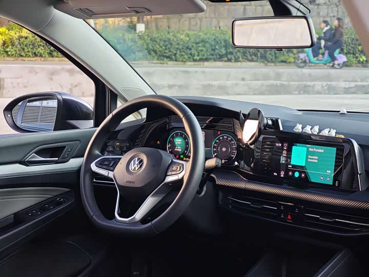 Фото 9 - Volkswagen Golf