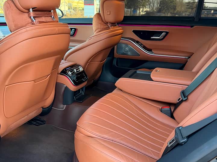 Фото 11 - Mercedes-Benz S-Class