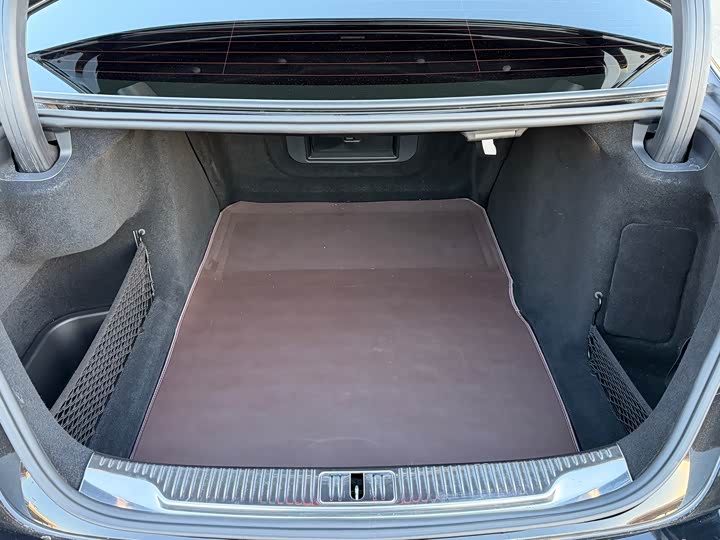 Фото 15 - Mercedes-Benz S-Class