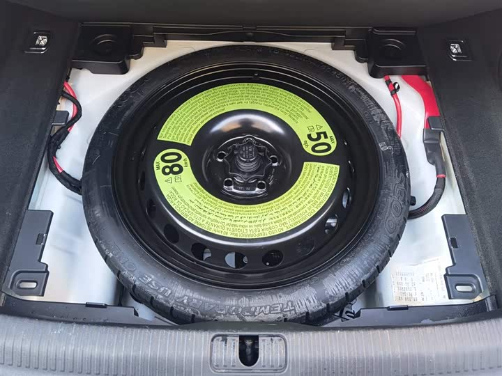 Фото 11 - Audi A4L