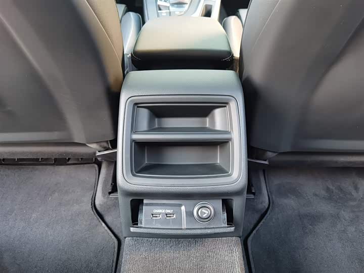 Фото 25 - Audi A4L