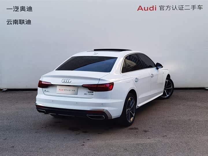 Фото 5 - Audi A4L