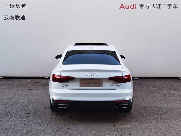 Фото 6 - Audi A4L