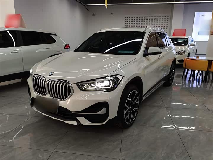 Фото 1 - BMW X1