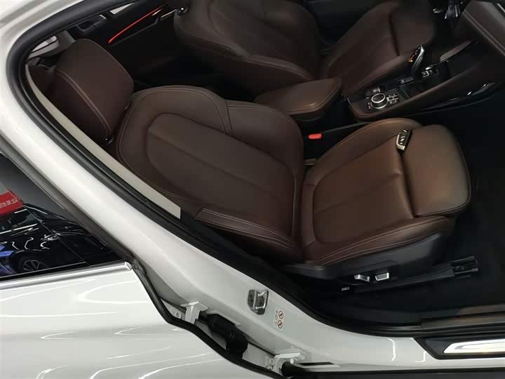 Фото 25 - BMW X1