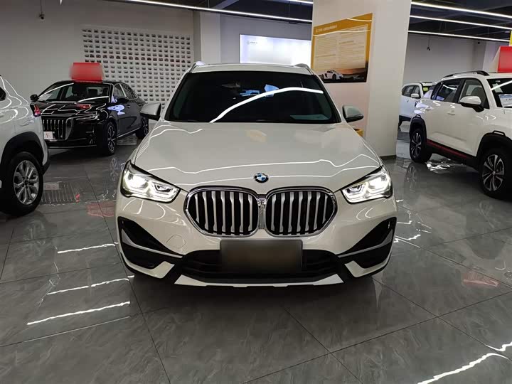 Фото 3 - BMW X1
