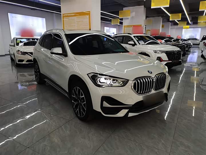 Фото 4 - BMW X1