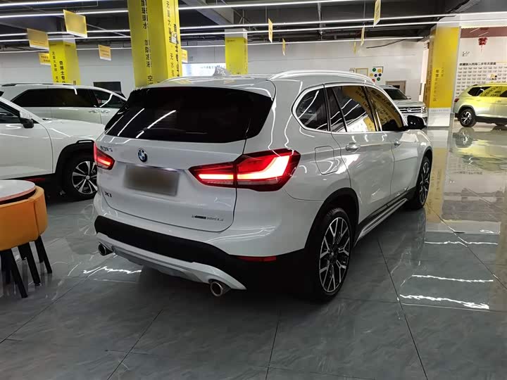 Фото 7 - BMW X1