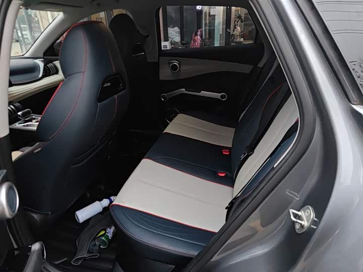 Фото 17 - BYD Yuan Plus